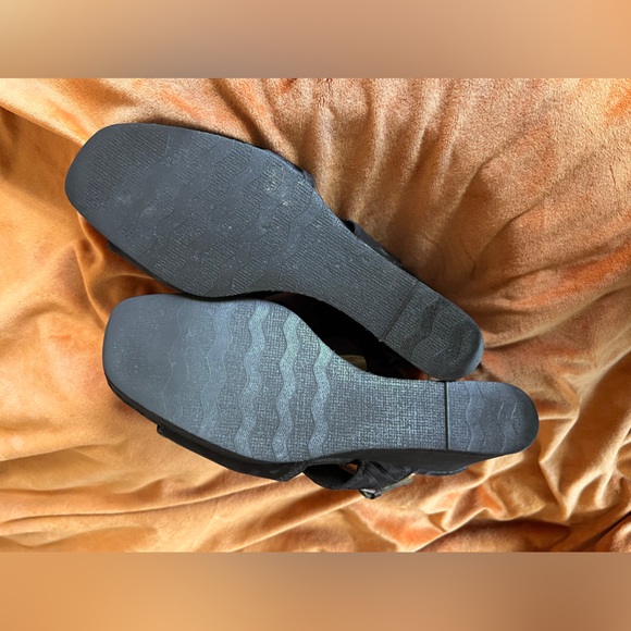 Vintage Fendi Scarpe Tonal Black Zucca Print Wedge Platform Sandals 38-39fr 8US - Picture 9 of 10